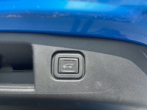 Used 2024 Chevrolet Blazer EV LT AWD/4WD image 6