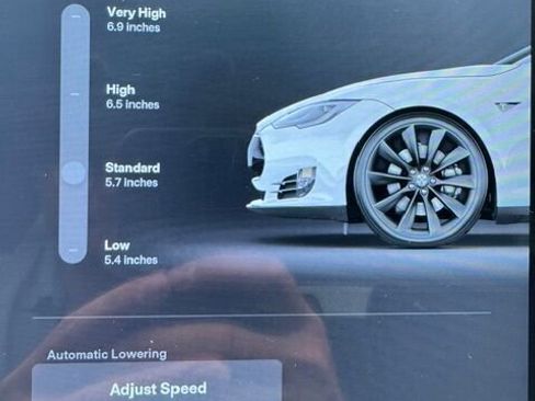 Used 2015 Tesla Model S 70D image 28