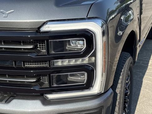New 2026 Ford F250 Platinum AWD/4WD image 11