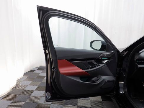 New 2026 BMW 530i xDrive w/ M Sport Package image 4