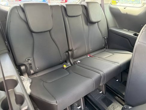 New 2026 Kia Carnival SX Prestige FWD image 23