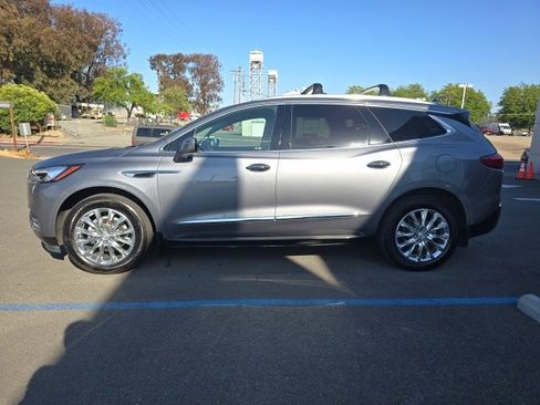 Used 2021 Buick Enclave Premium w/ Sun and Sites Package image 7