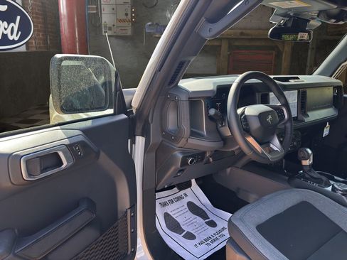 New 2026 Ford Bronco Big Bend AWD/4WD image 17