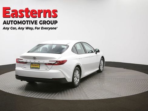 Used 2025 Toyota Camry LE FWD image 43
