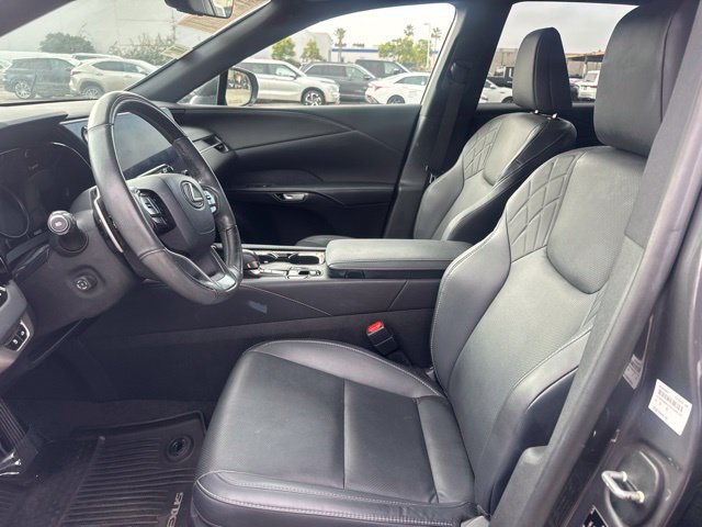 Used 2024 Lexus RX 350 Premium w/ Convenience Package FWD image 9