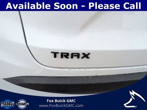 Used 2024 Chevrolet Trax RS w/ Sunroof Package FWD image 6