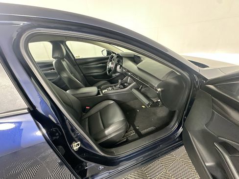 Used 2024 MAZDA MAZDA3 s FWD image 30