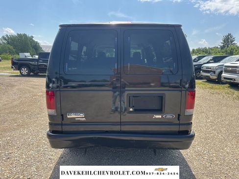 Used 2011 Ford E-150 and Econoline 150 Wagon RWD image 4