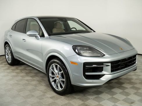 New 2026 Porsche Cayenne Coupe AWD/4WD image 27