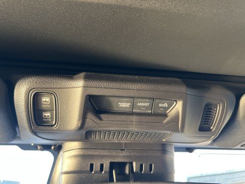 New 2026 Jeep Wrangler Sport S image 33