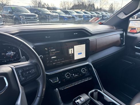 Used 2022 GMC Sierra 1500 Denali w/ Technology Package image 23