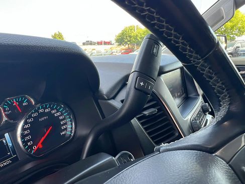 Used 2019 Chevrolet Tahoe LT image 13
