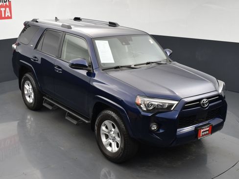 Used 2022 Toyota 4Runner SR5 RWD image 24