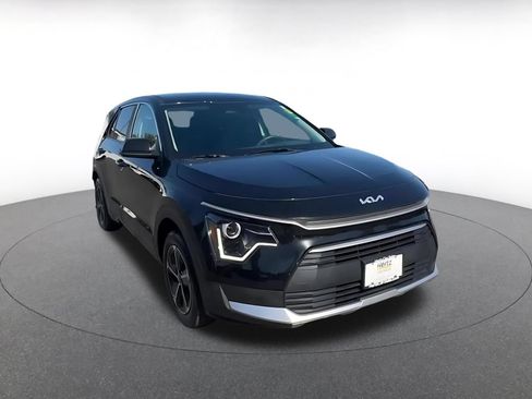 Used 2026 Kia Niro LX FWD image 3