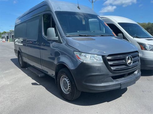 Used 2019 Mercedes-Benz Sprinter 170 image 2