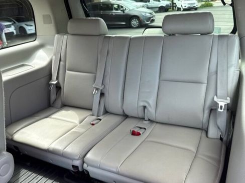 Used 2013 Chevrolet Tahoe LTZ AWD/4WD image 14