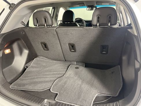 Used 2023 Chevrolet Bolt LT w/ Infotainment Package FWD image 18