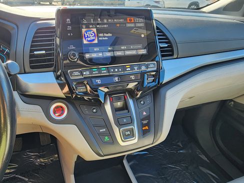Used 2018 Honda Odyssey EX-L image 22