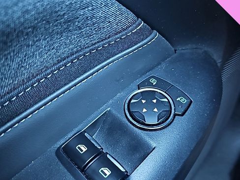 Used 2024 Ford Mustang Coupe image 18