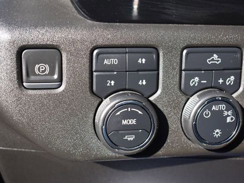 Certified 2022 Chevrolet Silverado 1500 LT image 19