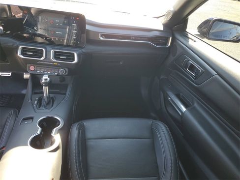 Used 2024 Ford Mustang Premium image 25