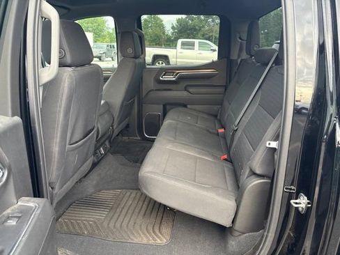 Used 2024 Chevrolet Silverado 1500 LT AWD/4WD image 16