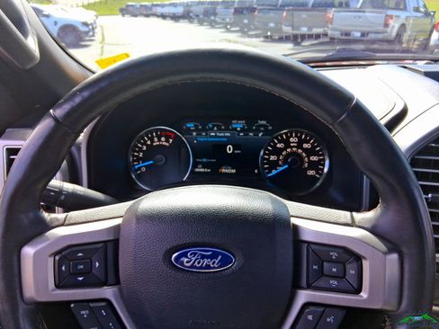 Used 2020 Ford F150 Platinum w/ Equipment Group 701A Luxury AWD/4WD image 18
