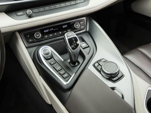 Used 2016 BMW i8 AWD/4WD image 8