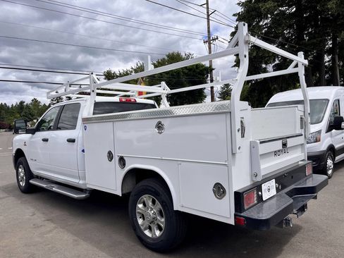 Used 2023 RAM 3500 Big Horn w/ Level 1 Equipment Group AWD/4WD image 3