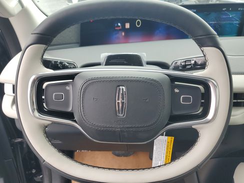 New 2026 Lincoln Navigator Reserve w/ Jet Appearance Package image 16