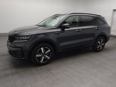 Used 2023 Kia Sorento S FWD image 2