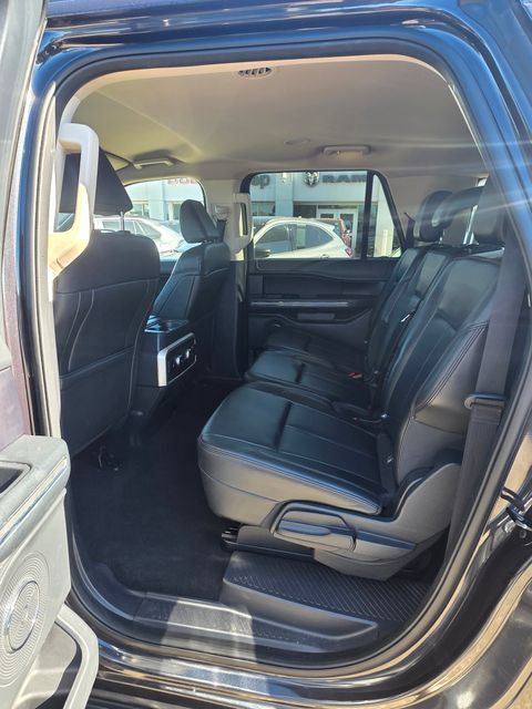 Used 2024 Ford Expedition Max XLT AWD/4WD image 15