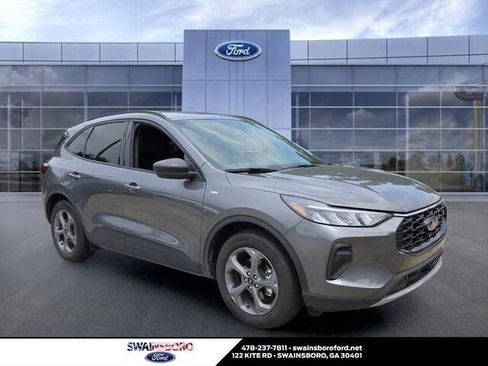 Used 2025 Ford Escape ST-Line w/ Tech Pack #1 FWD image 1