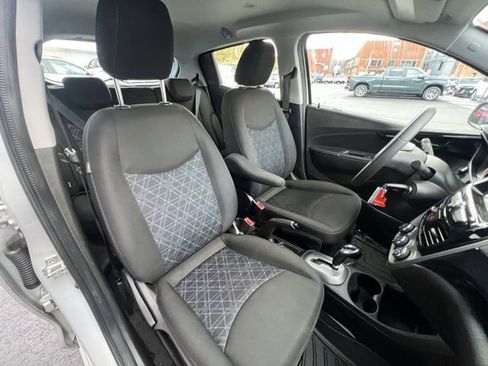 Used 2020 Chevrolet Spark LT image 24