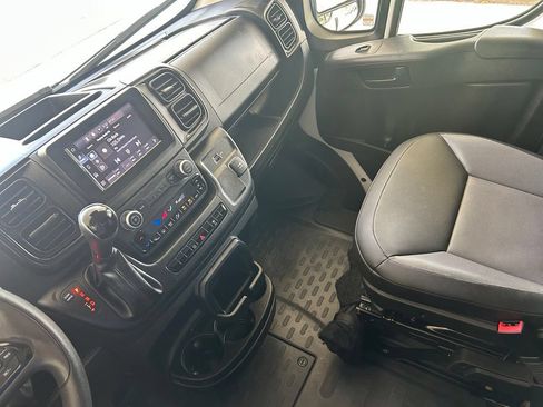 Used 2025 RAM ProMaster 2500 w/ Convenience Group FWD image 47