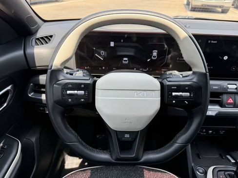 Used 2025 Kia K4 GT-Line w/ GT-Line Sunroof Package FWD image 13