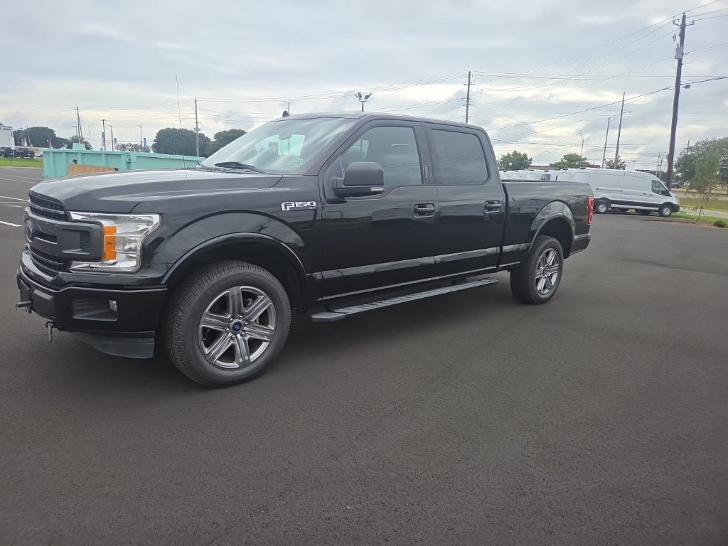 Used 2018 Ford F150 XLT w/ Equipment Group 302A Luxury AWD/4WD image 8