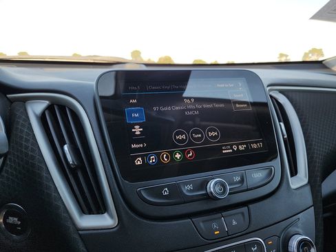 Used 2024 Chevrolet Malibu LT image 19