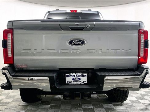 Used 2024 Ford F250 Lariat w/ Lariat Ultimate Package AWD/4WD image 4