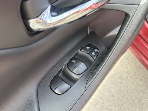 Used 2015 Nissan Altima 2.5 SV w/ Convenience Package FWD image 22