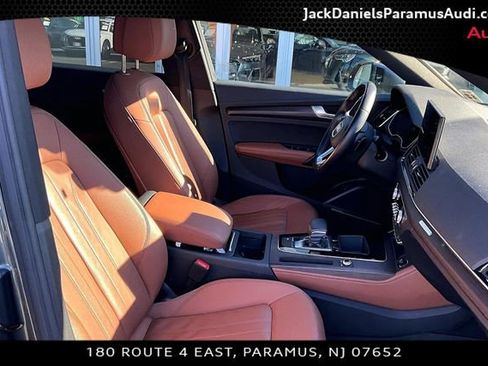 Used 2022 Audi Q5 2.0T Premium Plus w/ Premium Plus Package image 7