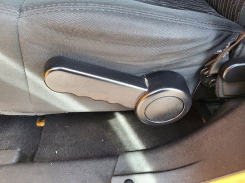 Used 2012 Jeep Wrangler Unlimited Sport image 15