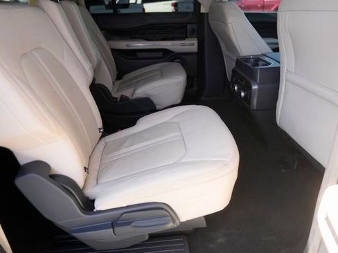 Certified 2024 Ford Expedition Max Platinum image 18