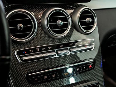Used 2022 Mercedes-Benz GLC 43 AMG 4MATIC image 21