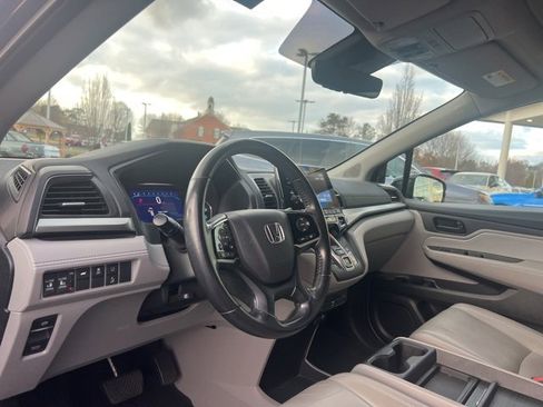 Certified 2018 Honda Odyssey EX-L image 12