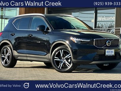 Certified 2025 Volvo XC40 B5 Core