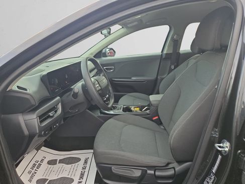 Used 2025 Kia K4 LXS image 9
