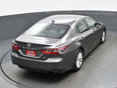 Used 2022 Toyota Camry LE FWD image 39