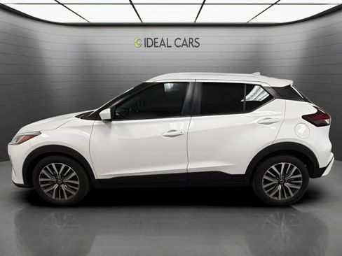 Used 2021 Nissan Kicks SV FWD image 8