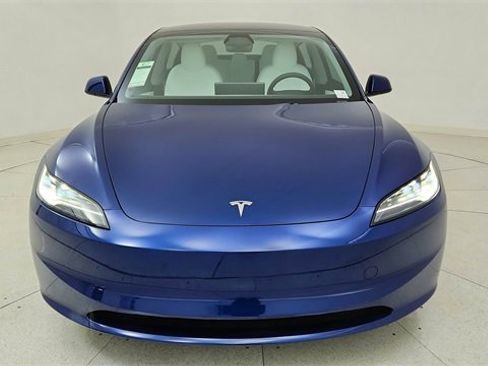 Used 2025 Tesla Model 3 Long Range image 13